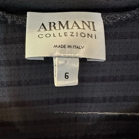 ARMANI COLLEZIONI Short Sleeve Scoop Neck Gray and Black Top - Picture 2 of 13